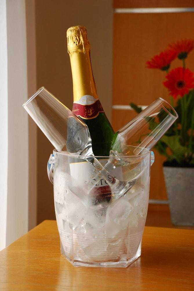 迪福若提拉弗林特酒店 新利马 外观 照片